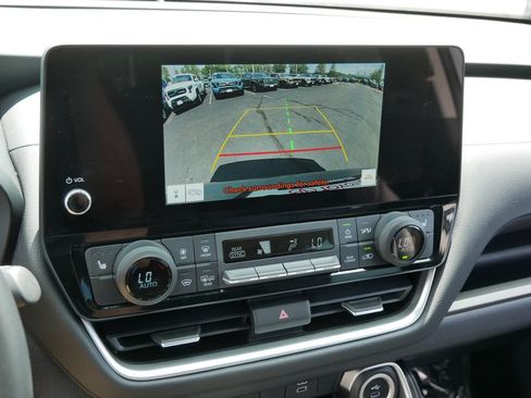 Certified 2025 Toyota Grand Highlander AWD image 22