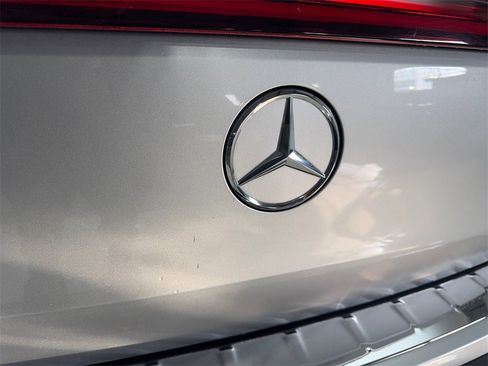 Used 2023 Mercedes-Benz EQB 300 4MATIC w/ Pinnacle Package image 21