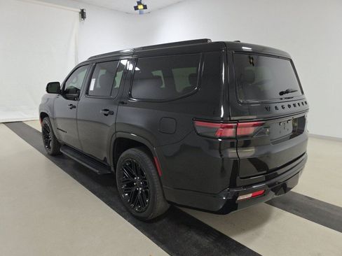 Used 2022 Jeep Wagoneer Series II RWD image 3