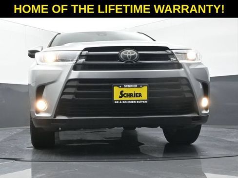 Used 2017 Toyota Highlander SE AWD/4WD image 42
