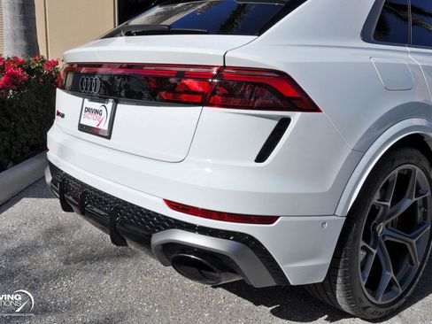 Used 2025 Audi RS Q8 performance image 21