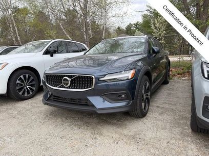 Certified 2025 Volvo V60 B5 Cross Country Plus