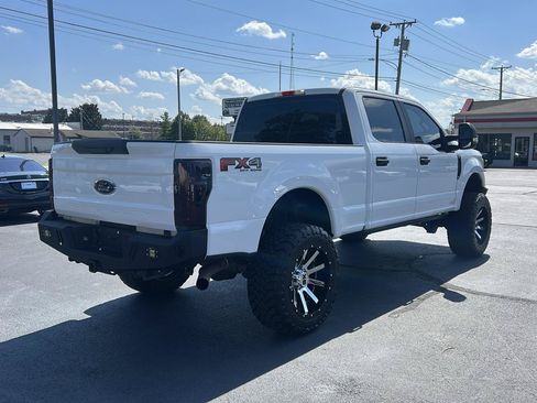 Used 2017 Ford F250 XL w/ Power Equipment Group AWD/4WD image 5