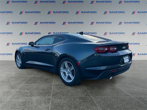 Used 2021 Chevrolet Camaro LT w/ Technology Package image 3
