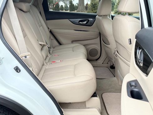 Used 2014 Nissan Rogue SL image 33