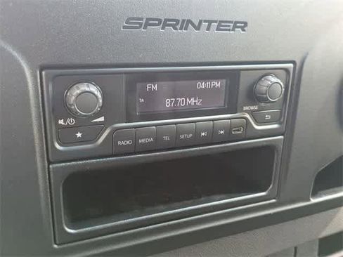 Used 2025 Mercedes-Benz Sprinter 2500 image 23