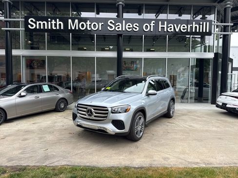 Certified 2025 Mercedes-Benz GLS 450 4MATIC image 1