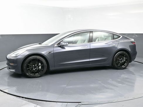 Used 2018 Tesla Model 3 Long Range image 5