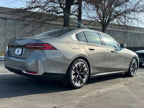 New 2026 BMW 530i xDrive 530i xDrive Sedan w/ Premium Package image 3