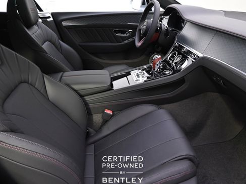 Used 2024 Bentley Continental GT image 16