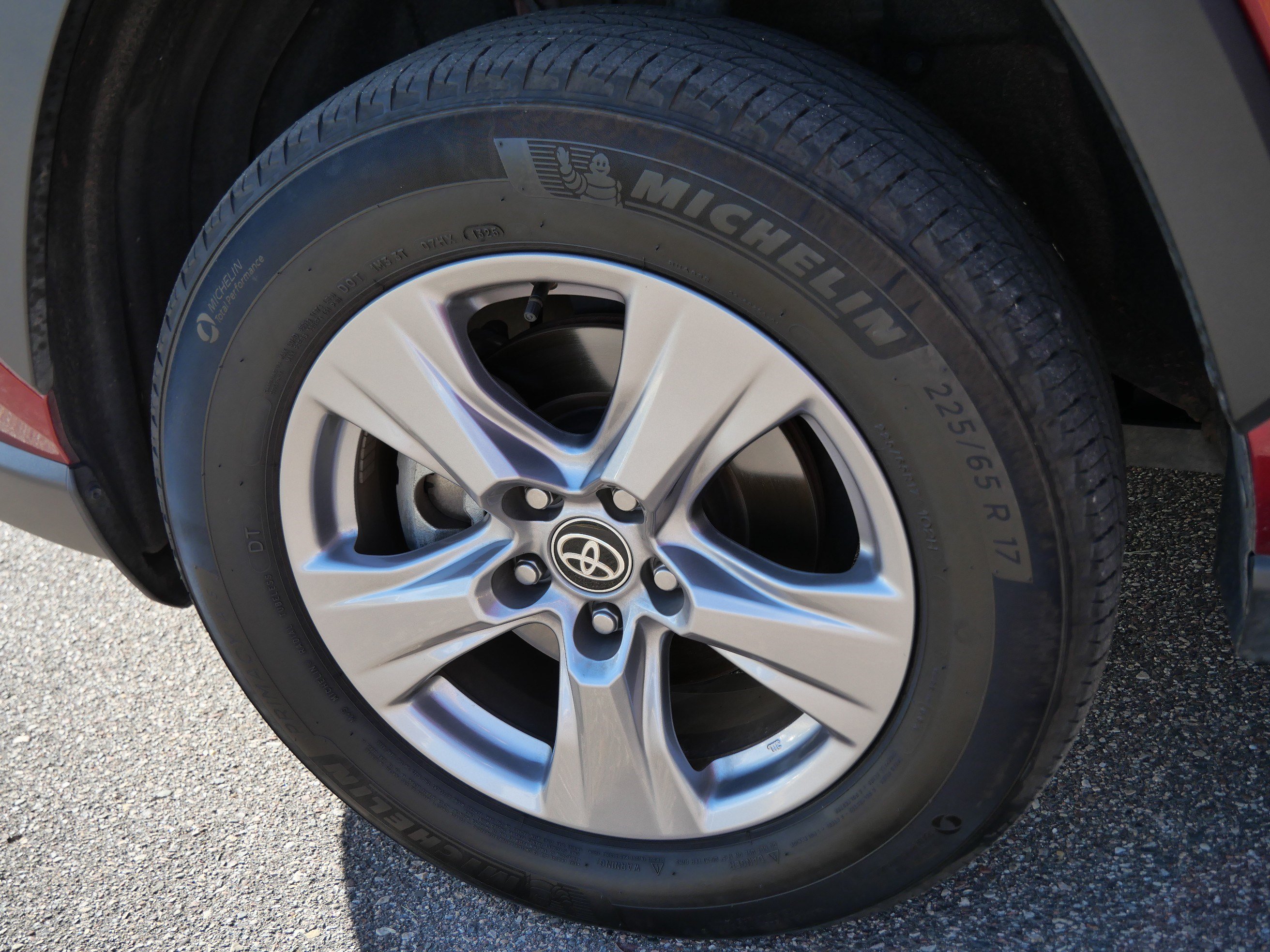 Certified 2025 Toyota RAV4 XLE AWD/4WD image 16