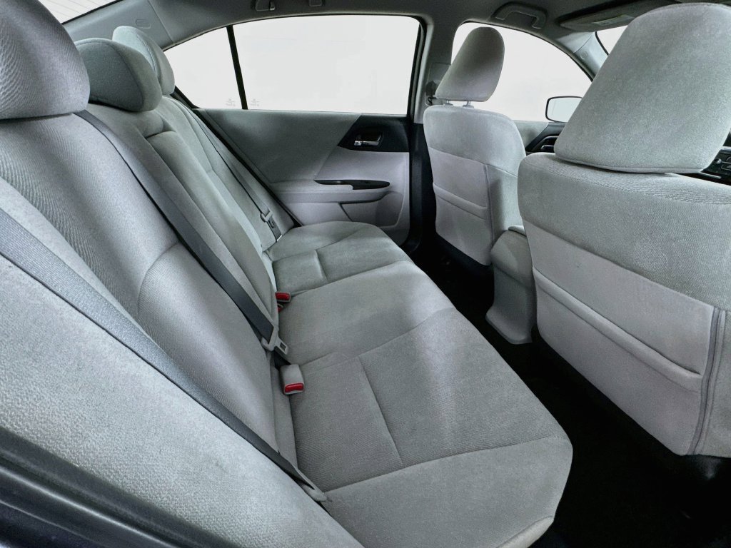 Used 2013 Honda Accord LX image 31