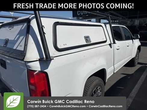 Used 2018 Chevrolet Colorado Z71 AWD/4WD image 3