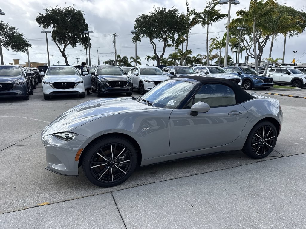 New 2026 MAZDA MX-5 Miata Grand Touring RWD image 10