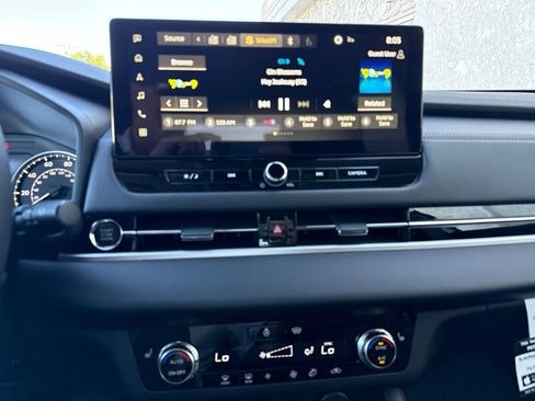 New 2026 Mitsubishi Outlander AWD image 19