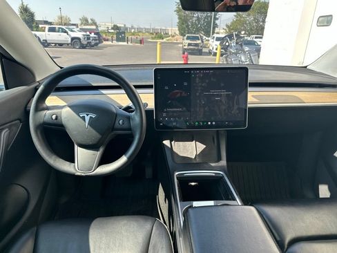 Used 2021 Tesla Model Y Long Range AWD/4WD image 6