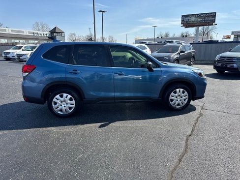 Used 2019 Subaru Forester image 4