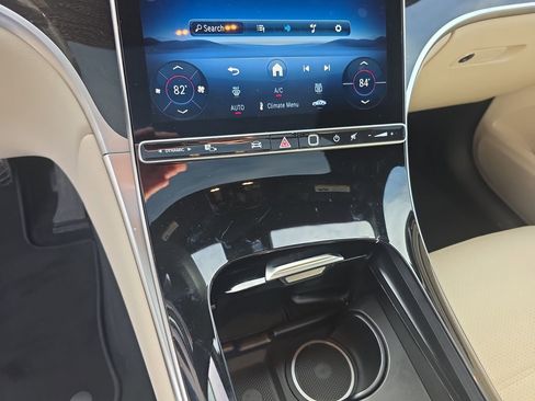 New 2026 Mercedes-Benz GLC 300 4MATIC image 15