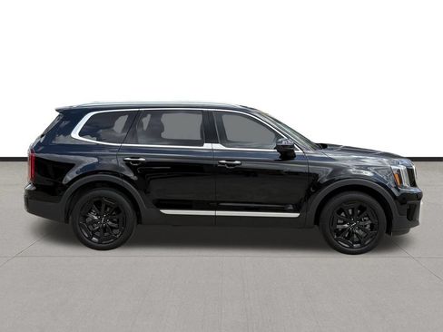 Used 2025 Kia Telluride S FWD image 4