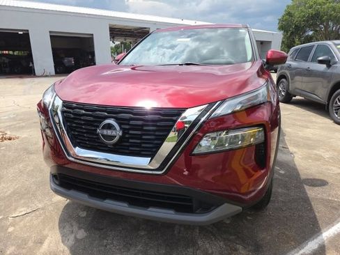 Certified 2023 Nissan Rogue SV FWD image 7