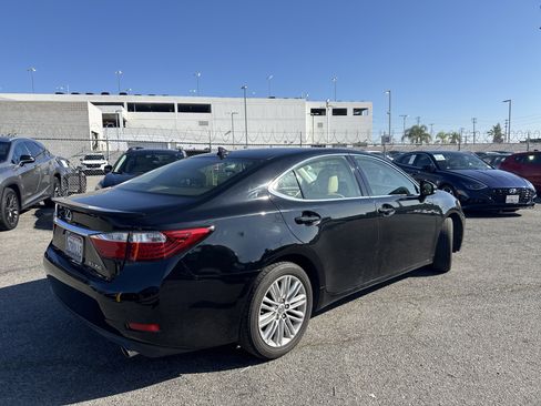 Used 2013 Lexus ES 350 image 2