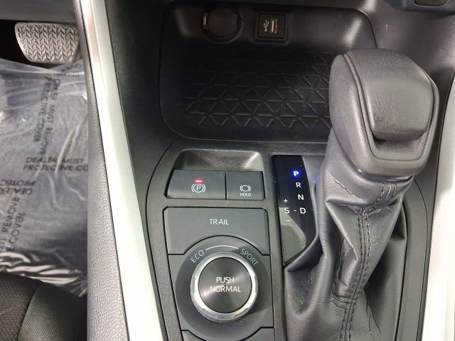 Used 2023 Toyota RAV4 AWD Hybrid image 18