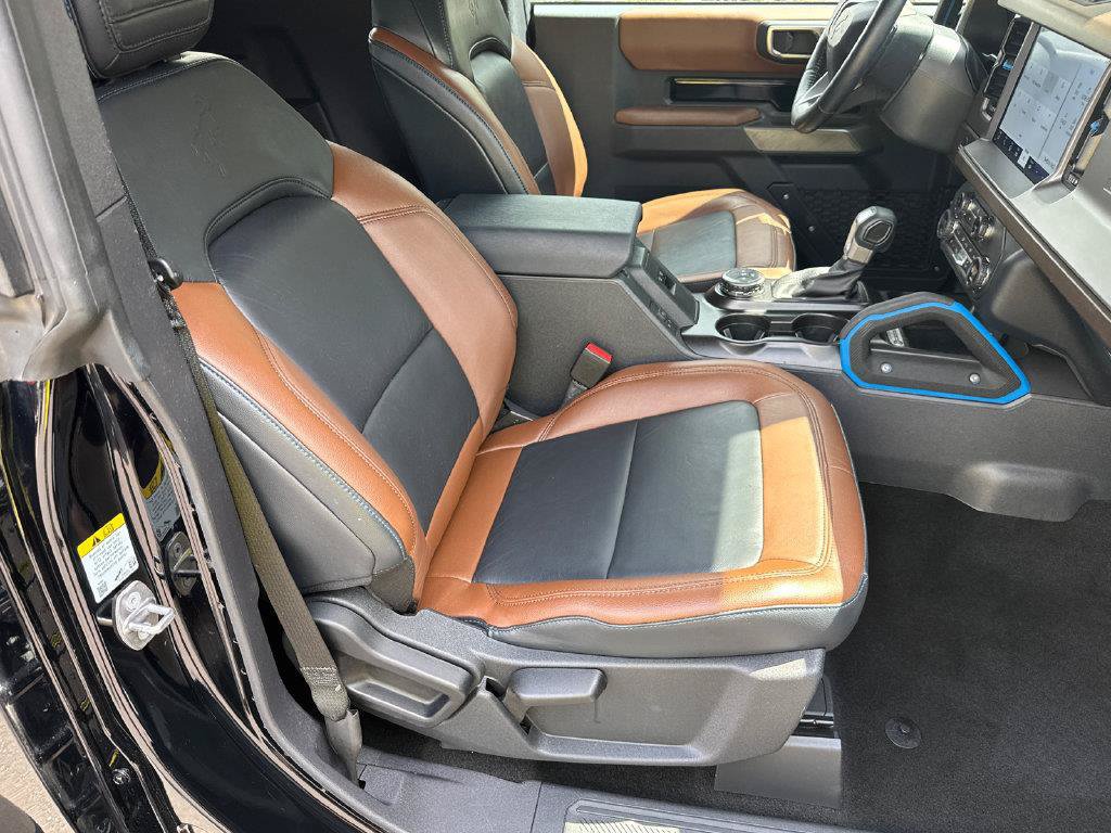 Used 2023 Ford Bronco Outer Banks AWD/4WD image 13