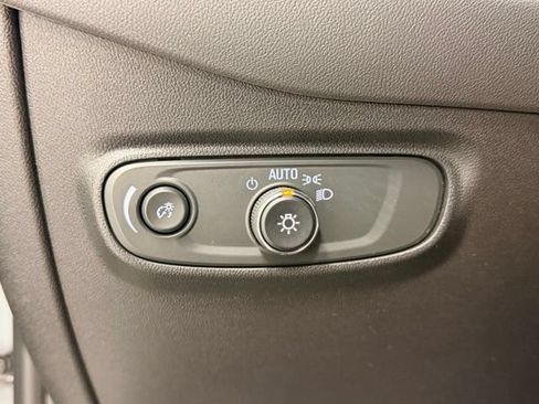 Certified 2024 Chevrolet Equinox LT FWD image 18