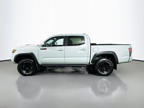 Used 2021 Toyota Tacoma TRD Pro AWD/4WD image 4