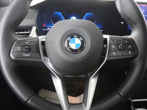 Used 2025 BMW X2 xDrive28i image 18