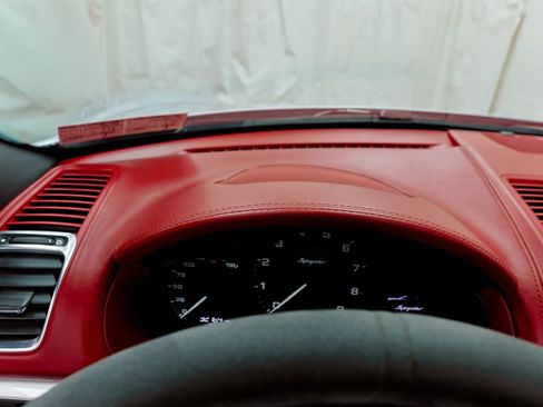 Used 2016 Porsche Boxster Spyder image 82