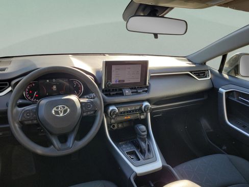 Used 2024 Toyota RAV4 XLE FWD image 14