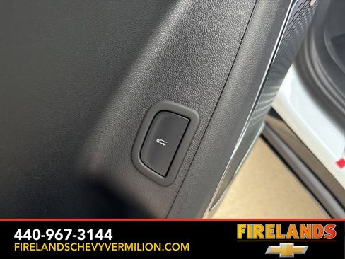 New 2026 Chevrolet Traverse RS image 15