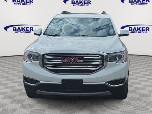 Used 2017 GMC Acadia SLT FWD image 2