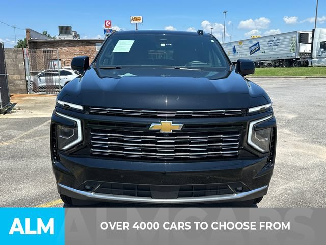 Used 2025 Chevrolet Suburban High Country AWD/4WD image 2