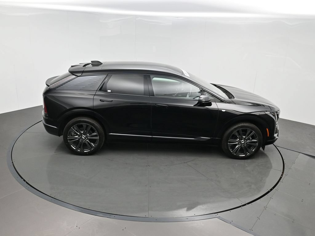 Certified 2025 Cadillac Optiq Sport 2 AWD/4WD image 46
