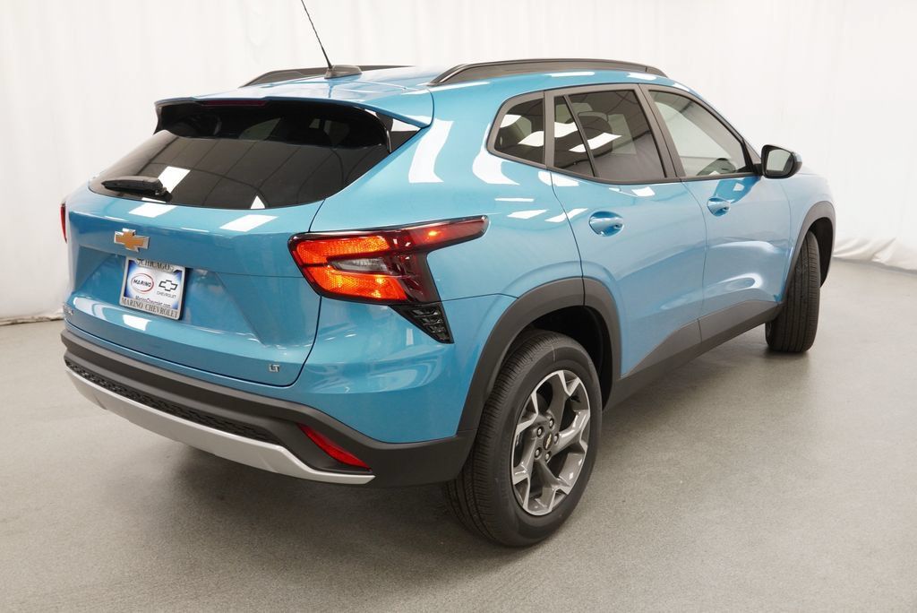 New 2026 Chevrolet Trax LT FWD image 3