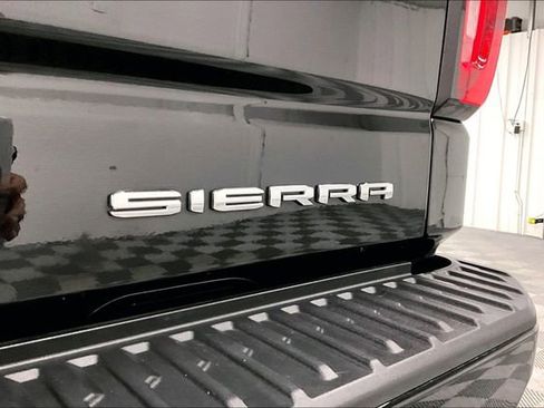 Used 2024 GMC Sierra 1500 Denali Ultimate AWD/4WD image 9