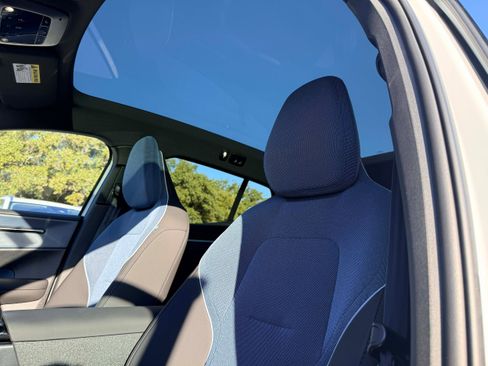 New 2026 Volvo EX30 Cross Country Ultra image 14