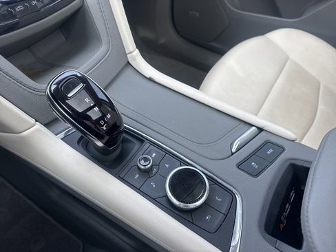 Used 2024 Cadillac XT6 Premium Luxury w/ Technology Package image 28