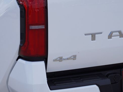 New 2026 Toyota Tacoma SR5 AWD/4WD image 10