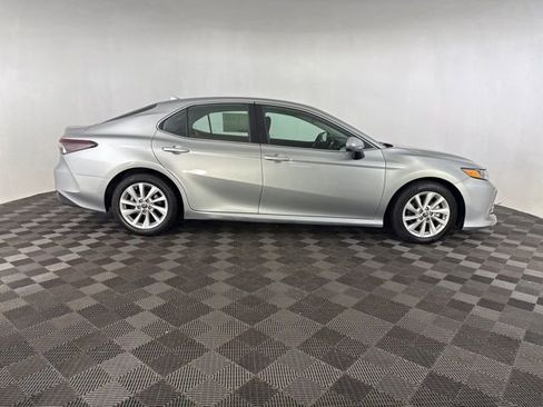 Used 2024 Toyota Camry LE image 6