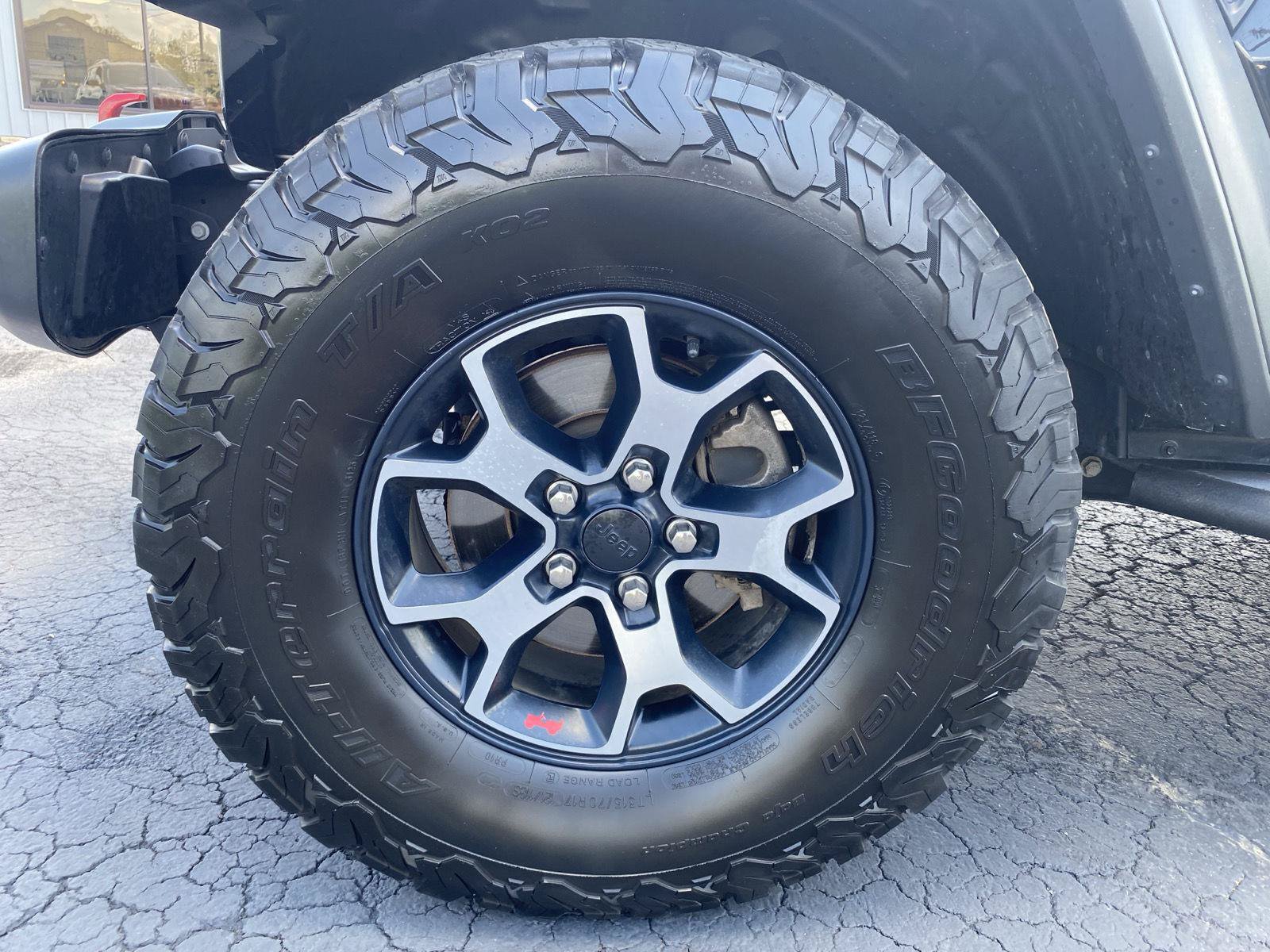 Used 2019 Jeep Wrangler Unlimited Rubicon w/ Cold Weather Group AWD/4WD image 34