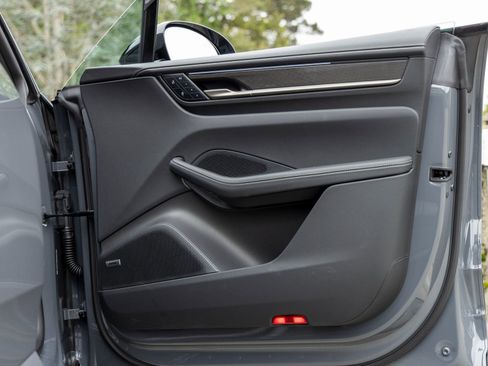 New 2025 Porsche Macan Turbo Electric image 50