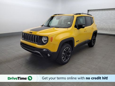 Used 2023 Jeep Renegade Latitude image 1