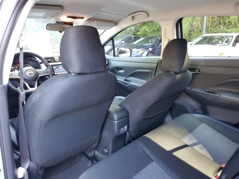 Used 2024 Nissan Versa SV w/ Trunk Package FWD image 11