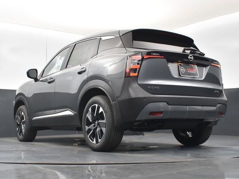 New 2025 Nissan Kicks SV w/ SV Premium Package image 40