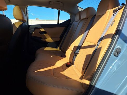 Used 2024 Nissan Sentra SV w/ SV Premium Package image 24