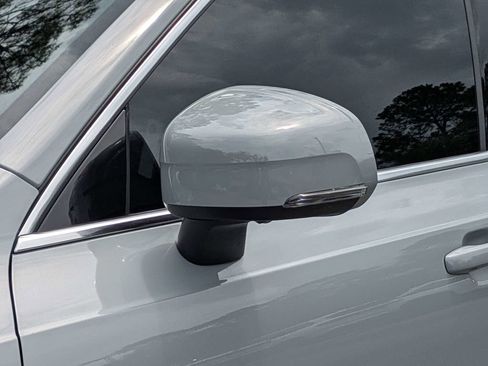 Certified 2024 Volvo XC90 B6 Plus w/ Protection Package Premier AWD/4WD image 9
