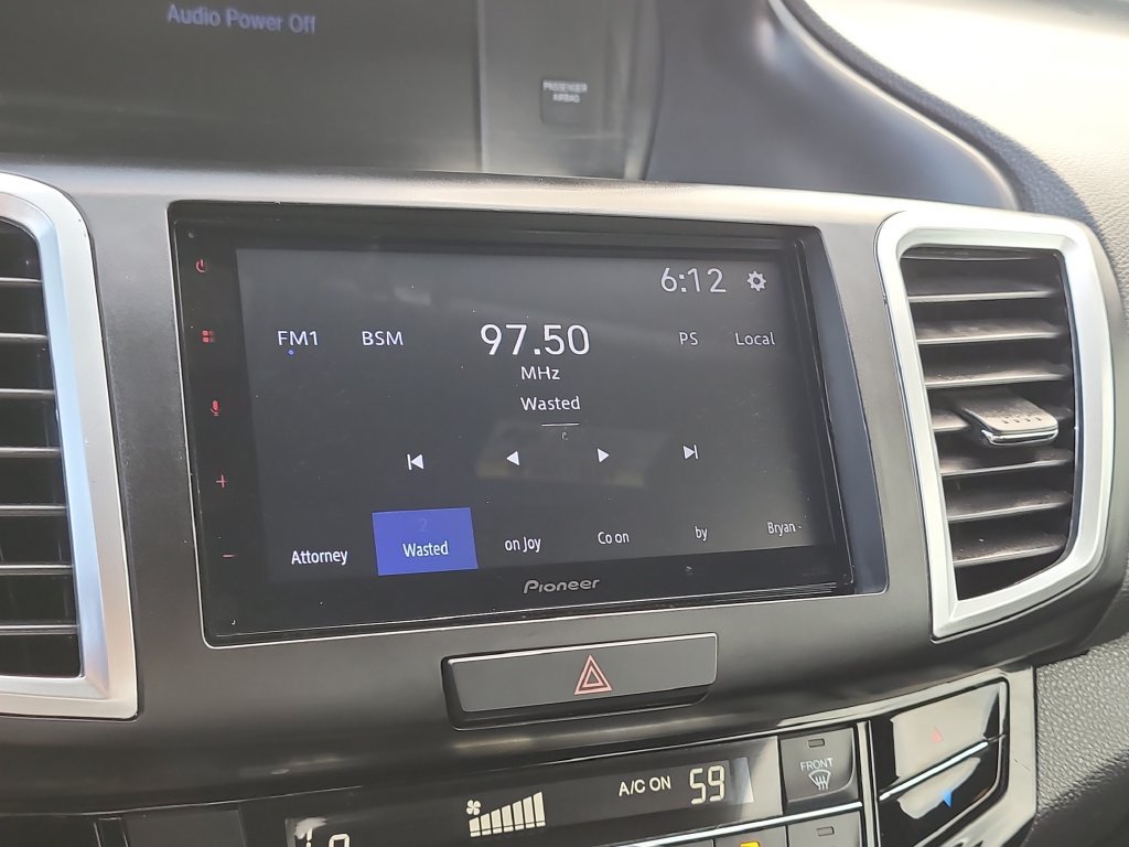 Used 2017 Honda Accord Sport image 23